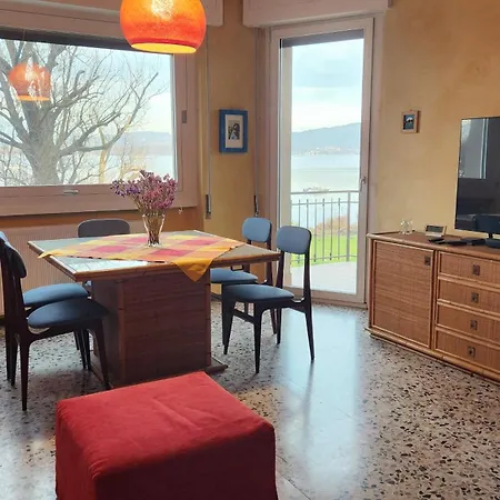 A Colazione Pranzo E Cena *